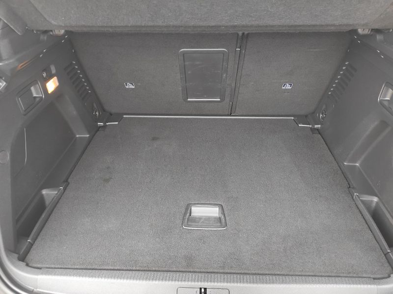 Peugeot 3008 1,5BlueHDi S&S, ALLURE, ČR - fotka 49 z 61