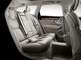 Volvo V90.