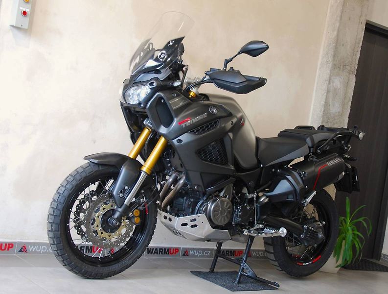 Yamaha XT 1200 Z Super Ténéré (2016) hezký stav - fotka 14 z 21