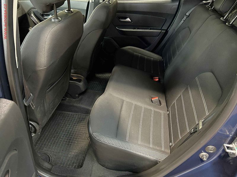 Dacia Duster (2018) 1.5 dCi, 2.maj,ČR, AC, kamera - fotka 10 z 17
