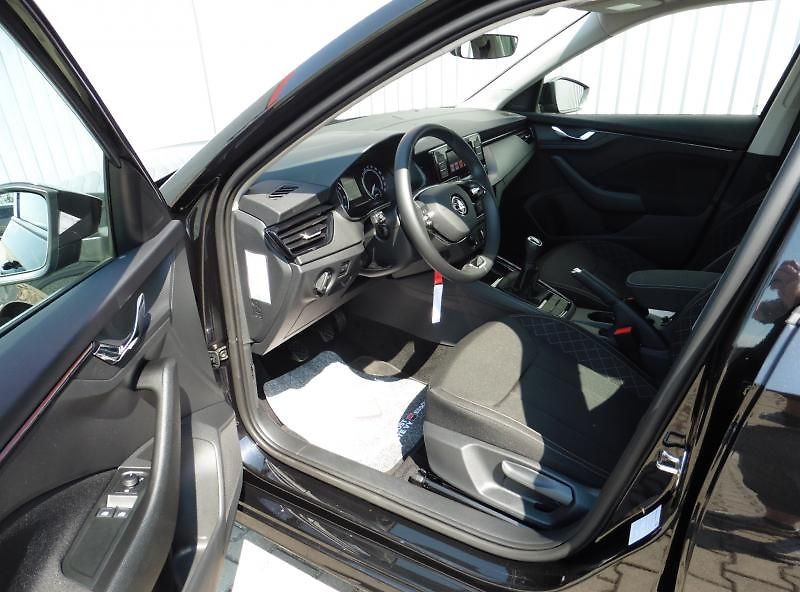 Škoda Kamiq 1.0 TSi Ambition, 35t.Km!!! - fotka 12 z 14