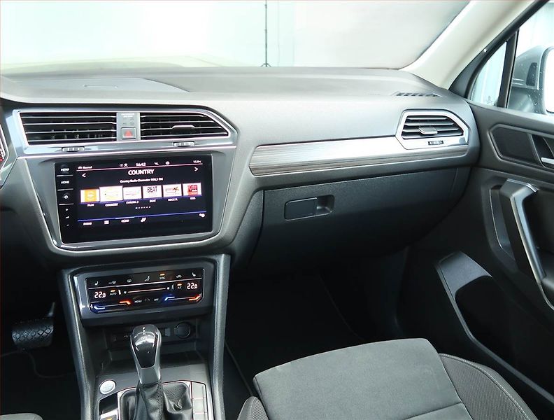 Volkswagen Tiguan Allspace (2022) Elegance 2.0 TDI - fotka 8 z 16