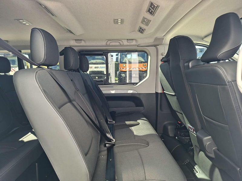 Renault Trafic (2026) L2H1 - 9 míst - fotka 15 z 23
