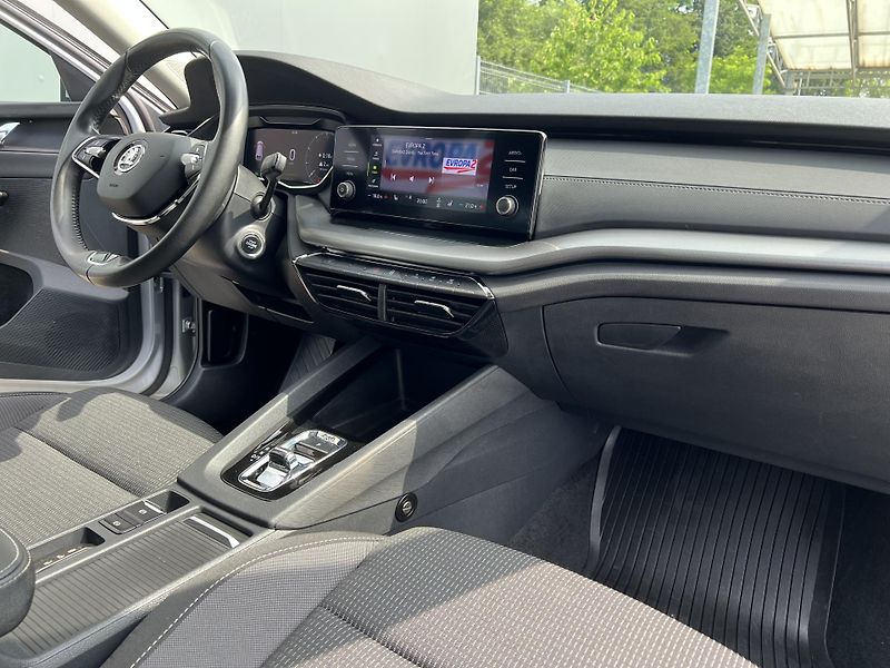 Škoda Octavia (2022) 2,0TDi 110kW AMBITION 4x4 DSG - fotka 31 z 36