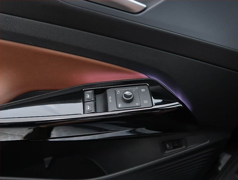 Volkswagen ID.4 (2020) Pro Perf. (82 kWh), SoH 90% - fotka 31 z 33