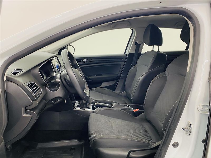 Renault Mégane 1,3 TCe 85 kW 1. maj. ČR - fotka 5 z 25
