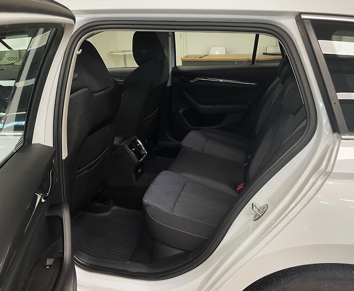 Škoda Octavia 1.5 TGI G-TEC, STYLE, DSG, ČR - fotka 10 z 31