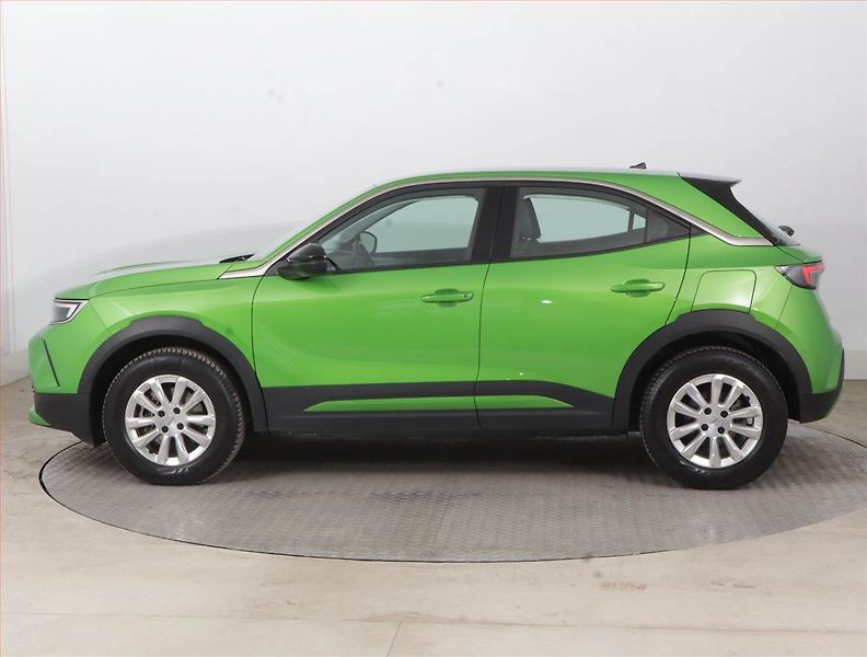 Opel Mokka (2022) Electric 50 kWh, SoH 97% - fotka 3 z 18