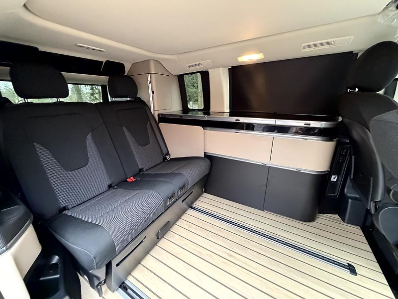 Mercedes-Benz Třídy V Marco Polo 300 d 4MATIC - fotka 16 z 24