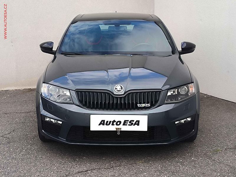 Škoda Octavia (2016) 2.0TSi, 2.maj,ČR, RS, bixen - fotka 2 z 23