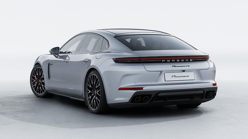 Porsche Panamera (2026) 4S E-Hybrid - fotka 2 z 5