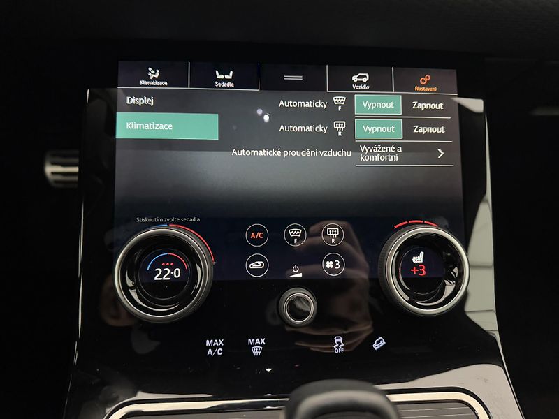Land Rover Range Rover Evoque 2.0d*4x4*R-Dynamic*132kw* - fotka 22 z 30