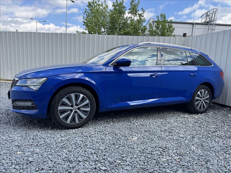 Škoda Superb 2,0 TDI DSG STYLE DPH 1.maj ČR - fotka 3 z 50