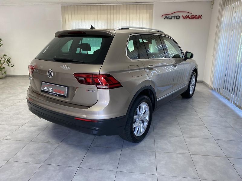 Volkswagen Tiguan 2.0 TSi 4x4 DSG REZERVACE  - fotka 14 z 37