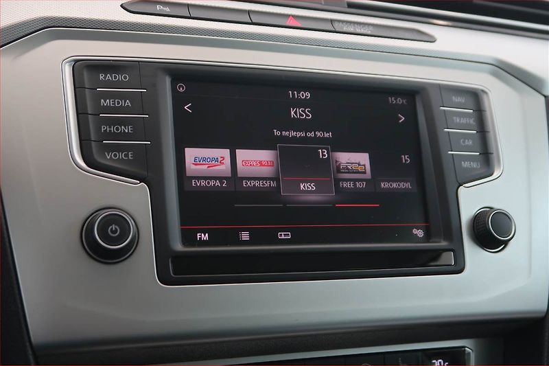 Volkswagen Passat (2015) 1.6 TDI, Navi, Tempomat - fotka 15 z 17