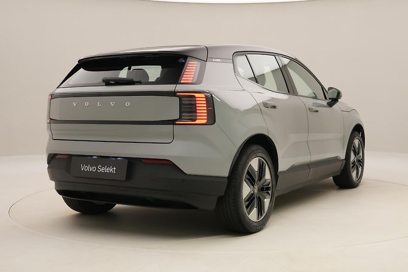 Volvo EX30 PURE ELECTRIC SINGLE PLUS CZ - fotka 13 z 63