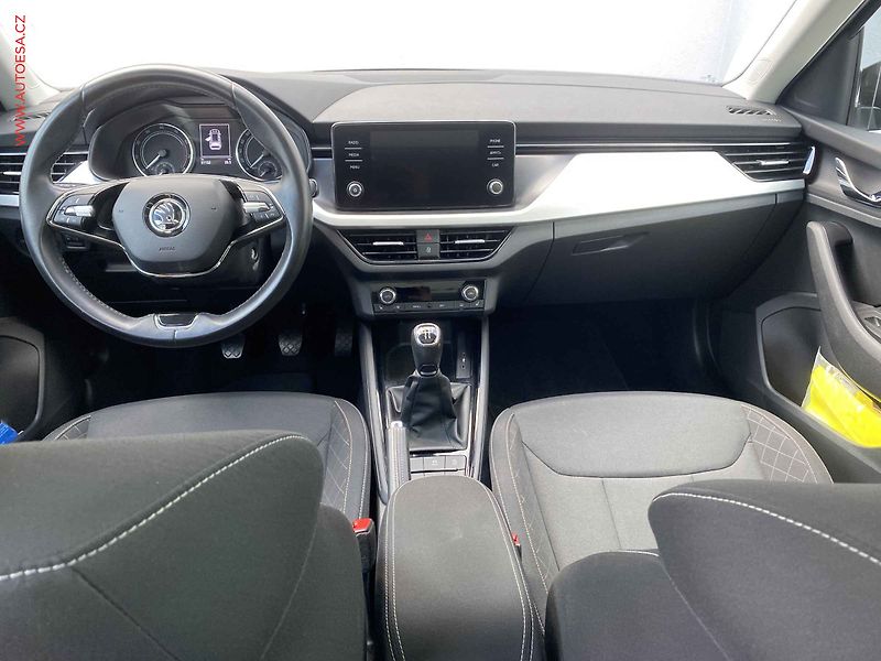 Škoda Kamiq (2020) 1.0 TSi, Drive, panor - fotka 8 z 18