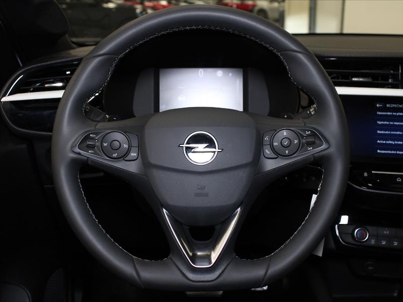 Opel Corsa 1,2 Turbo 74kW AT GS-line Kam. - fotka 9 z 20