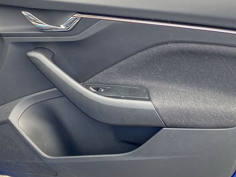 Škoda Kamiq (2024) 1.0 TSI Top Selection - fotka 27 z 34