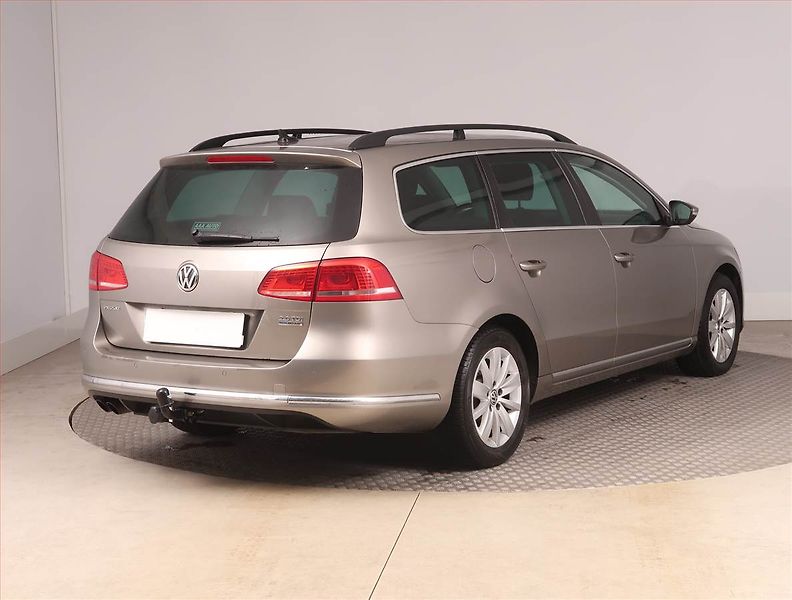 Volkswagen Passat (2014) Comfortline 2.0 TDI, Automat - fotka 5 z 18