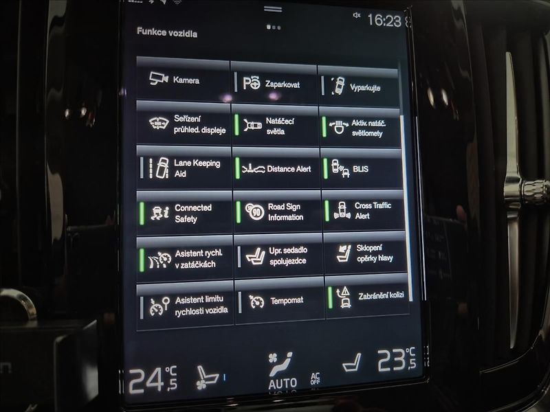 Volvo V90 CC D5 AWD Drive-E Pro POLESTAR - fotka 24 z 46