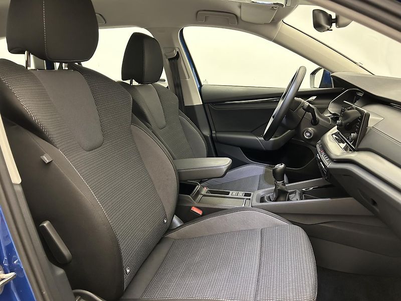 Škoda Octavia 2.0 TDI Ambition - fotka 20 z 25