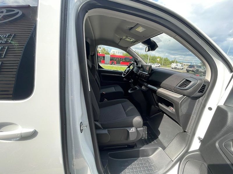 Toyota ProAce Verso 2.2D M/T L2 Business Comfort - fotka 27 z 30