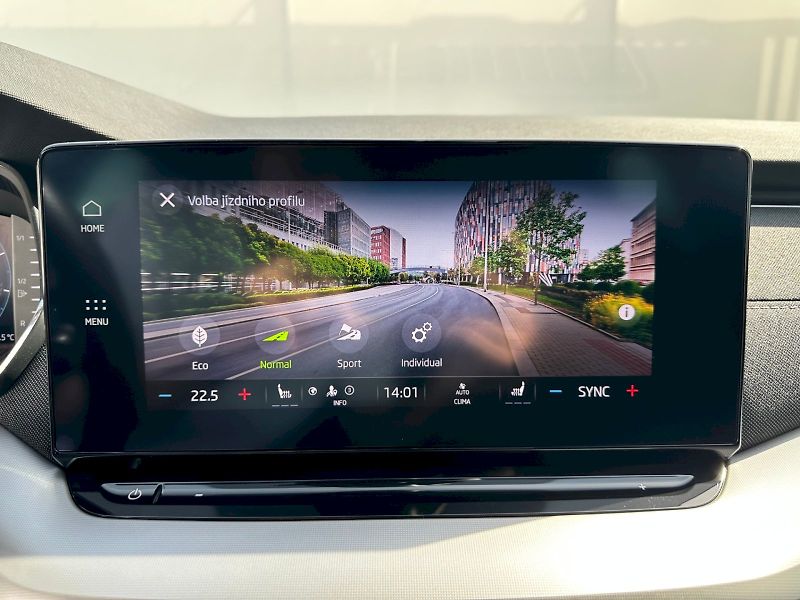 Škoda Octavia (2022) Combi 2,0 TDI / 110 KW / DSG / - fotka 14 z 30