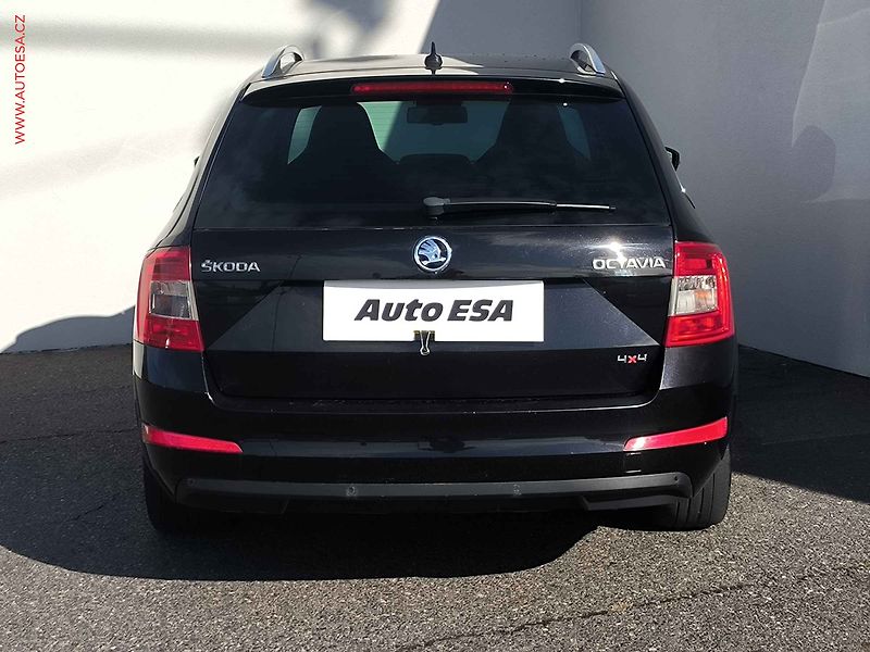 Škoda Octavia (2015) 2.0 TDi, Sport, DSG - fotka 5 z 23