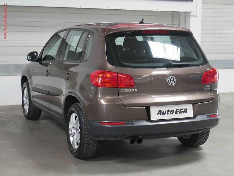 Volkswagen Tiguan (2011) 1.4 TSI, ČR, AC, temp - fotka 4 z 19