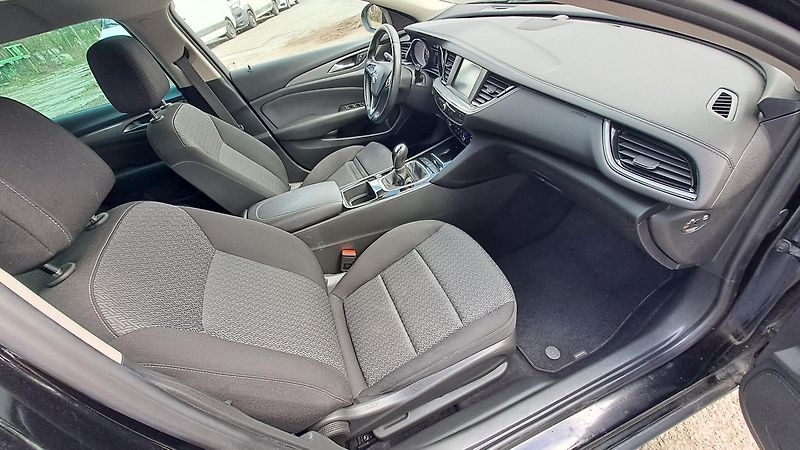 Opel Insignia 1.6 CDTI Edition Sport NAVI - fotka 7 z 29