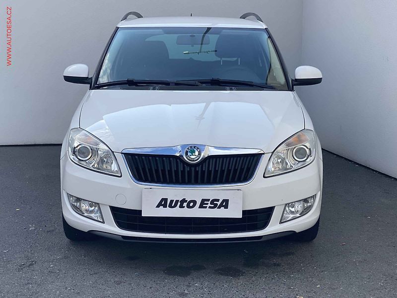 Škoda Fabia (2012) 1.2 TSi, Style, tempo - fotka 2 z 16