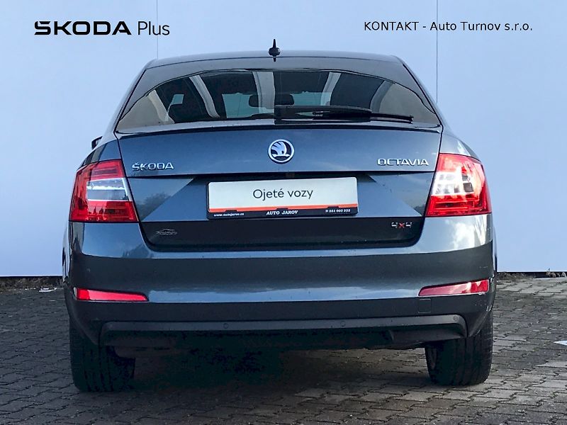 Škoda Octavia (2015) Laurin & Klement  2,0 TDI DSG - fotka 24 z 28
