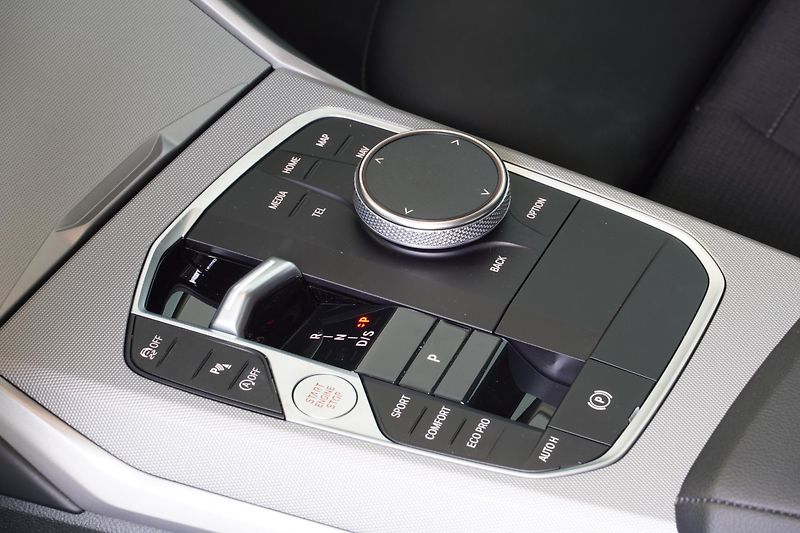 BMW Řada 3 318i,Advantage,115kw,Led,ČR, - fotka 16 z 33