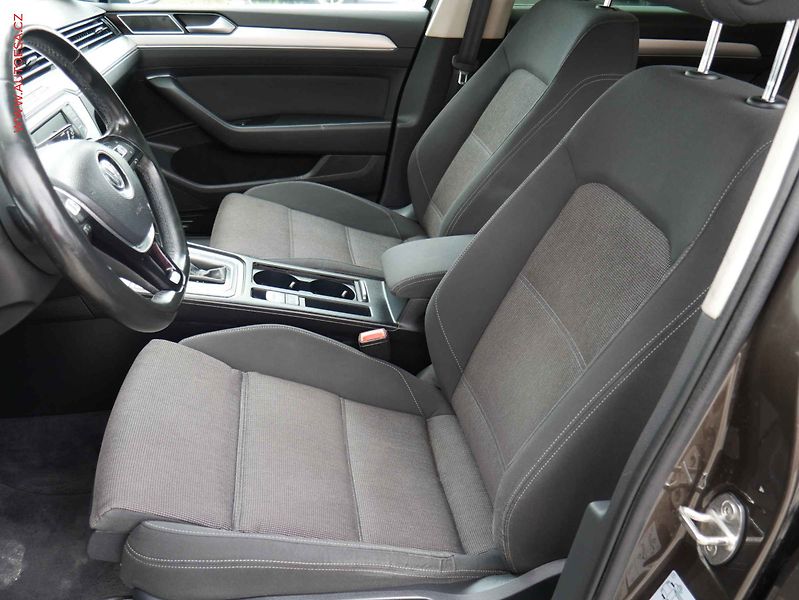 Volkswagen Passat (2017) 1.4 TSi, Comfortline, DSG - fotka 9 z 20
