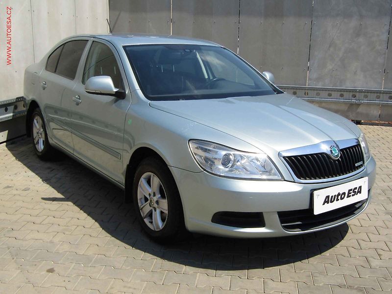 Škoda Octavia (2011) 1.6 TDi, Ambiente - fotografie inzerátu