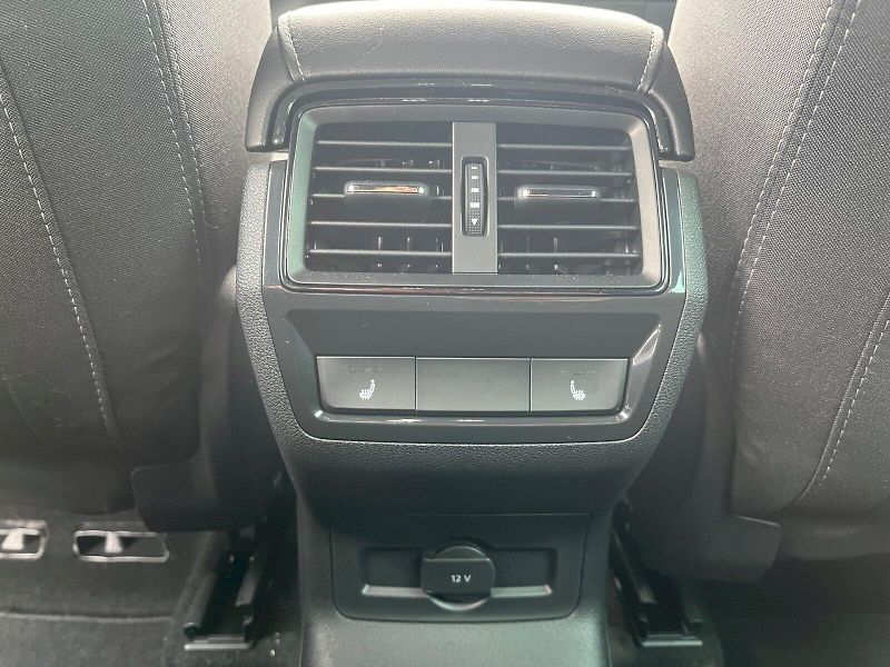 Škoda Karoq (2024) SPORTLINE TSI 1.5/110KW 7AP - fotka 18 z 37
