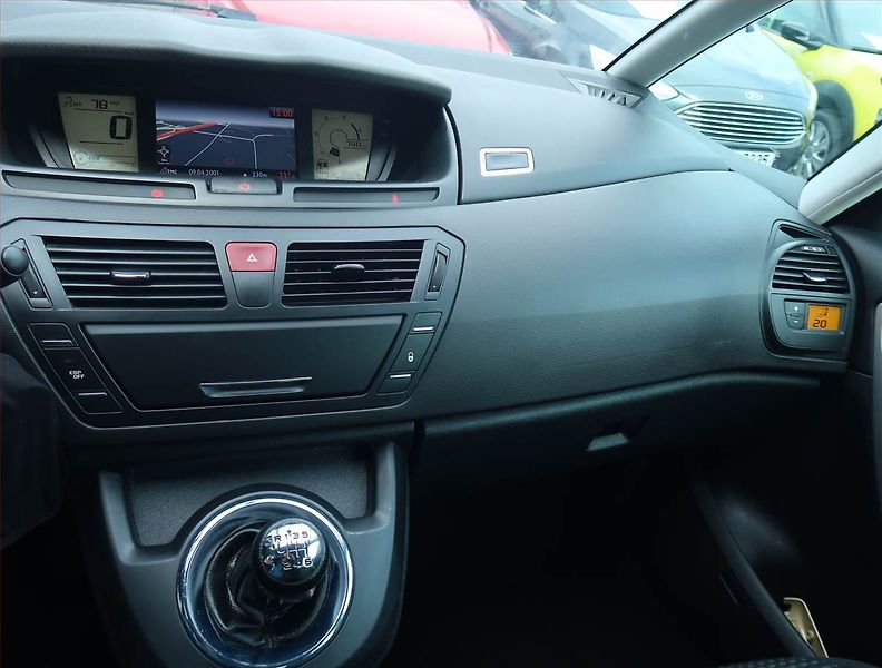 Citroën C4 Picasso (2011) 1.6 HDi, nová STK - fotka 11 z 15