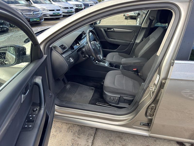 Volkswagen Passat - fotka 4 z 7