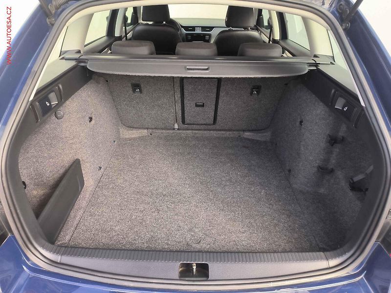 Škoda Octavia (2015) 1.6TDi, ČR, AC, park.čidla - fotka 7 z 17