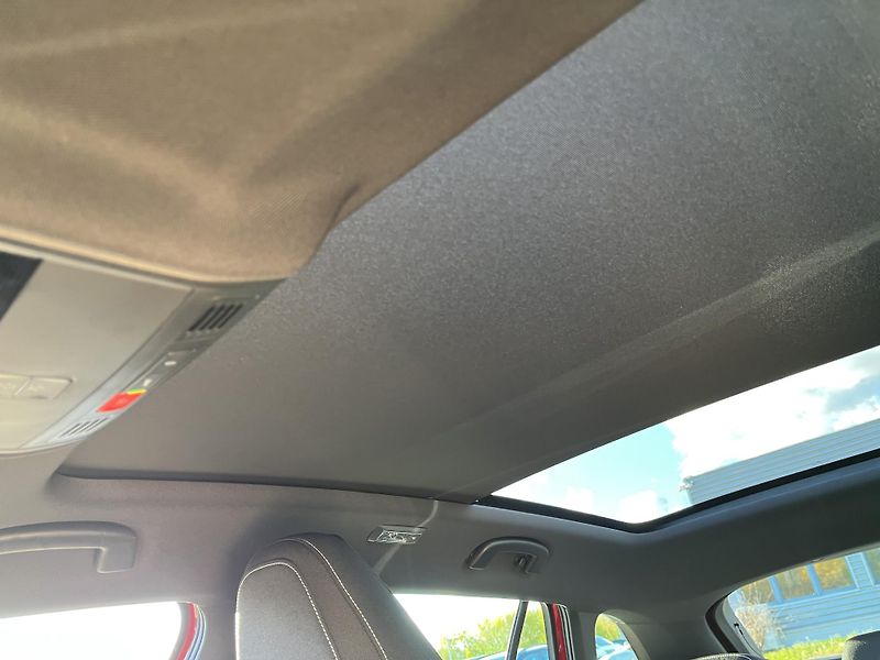 Škoda Scala 1.0TSI MONTE CARLO 7DSG 85kW - fotka 19 z 24