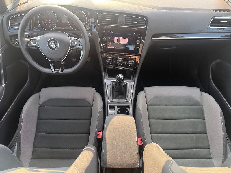 Volkswagen Golf Variant (2020) HIGHLINE 1.5TSI 110kW CZ DPH - fotka 9 z 11