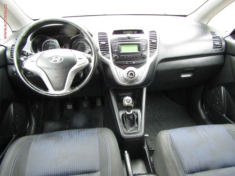 Hyundai ix20 (2015) 1.4 CVVT, ČR, AC, TZ - fotka 8 z 16