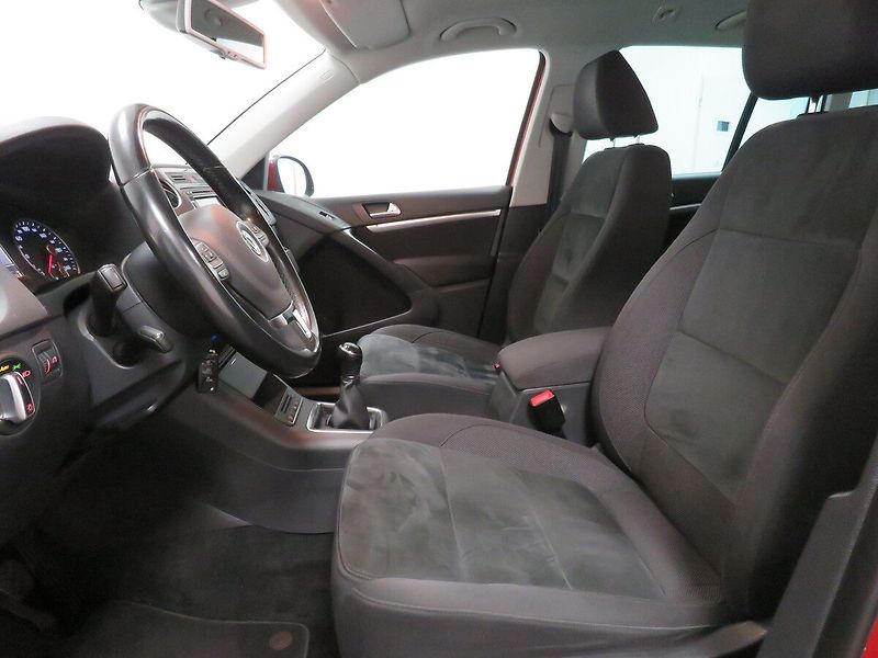 Volkswagen Tiguan - fotka 11 z 26