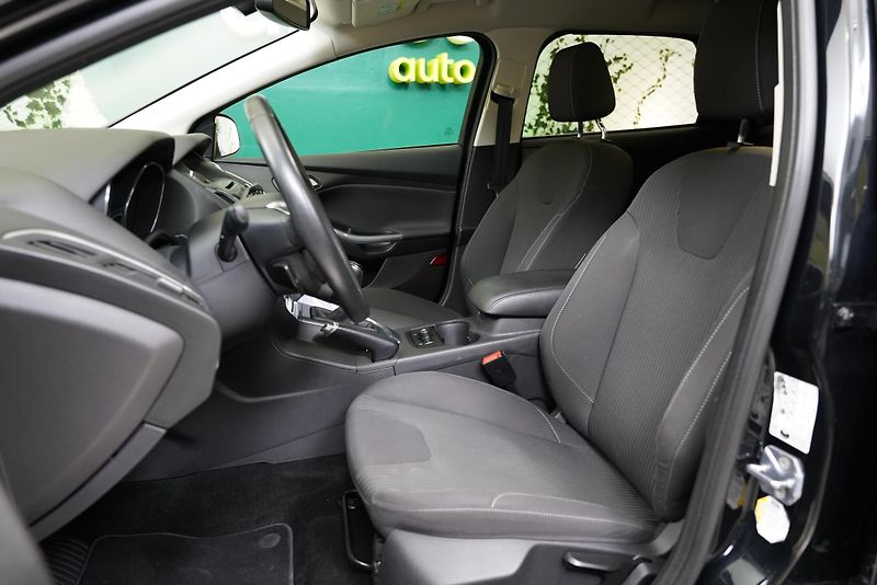 Ford Focus - fotka 11 z 24