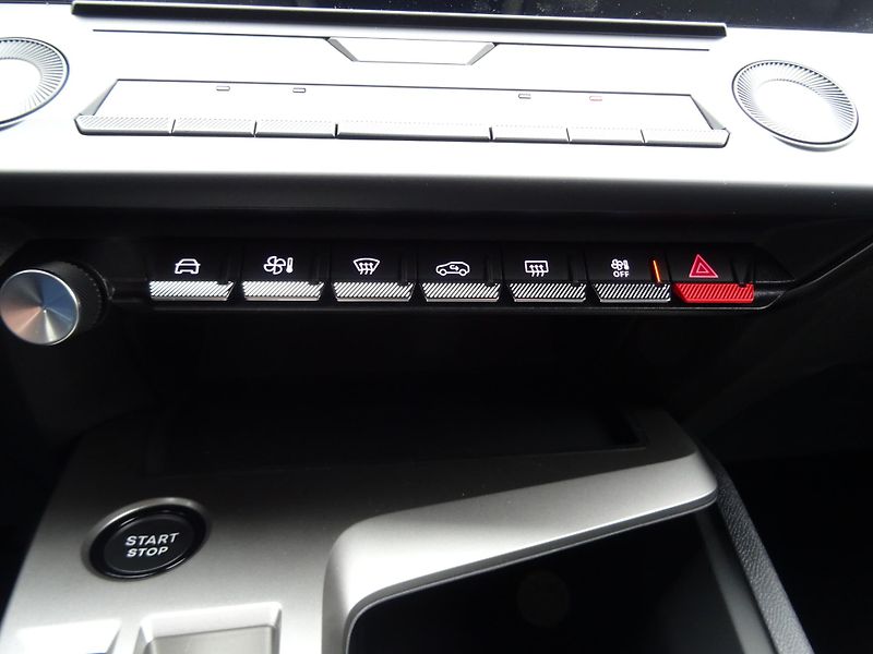 Peugeot 308 (2026) SW ALLURE BHDi 130k S&S EAT8 - fotka 31 z 47