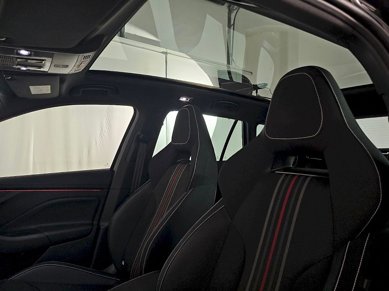 Škoda Kamiq (2025) 1.5TSI 110kW Monte Carlo - fotka 28 z 30