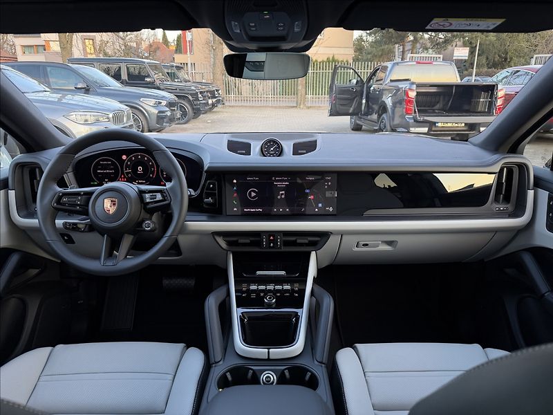 Porsche Cayenne E3 II Coupe Black Edition - fotka 11 z 37