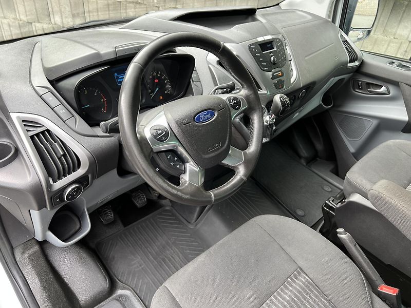 Ford Transit Custom 2.0 TDCi 96 kW RAMPA - fotka 10 z 25