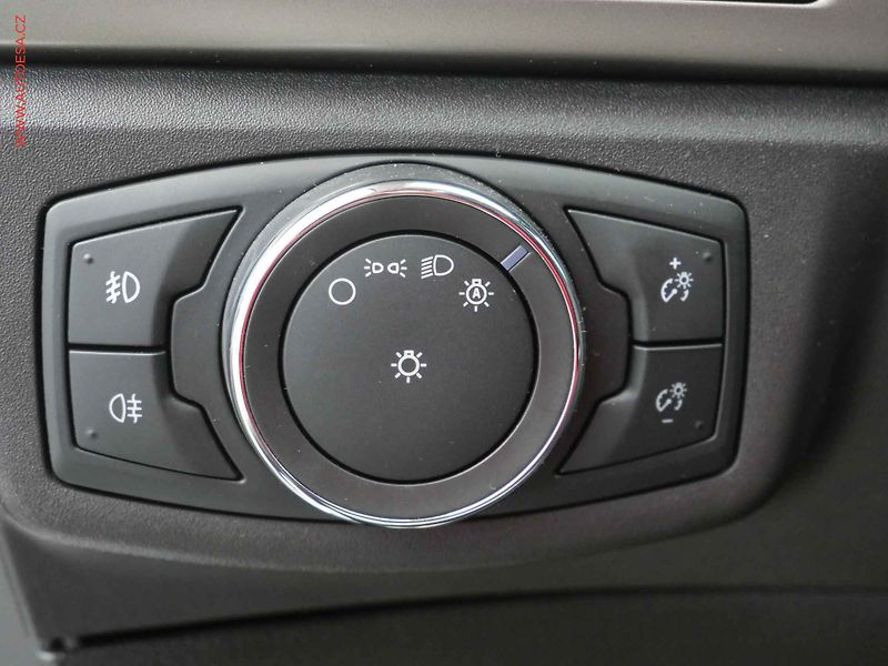 Ford Mondeo (2017) 2.0 EB, 2.maj,ČR, Titanium - fotka 13 z 29